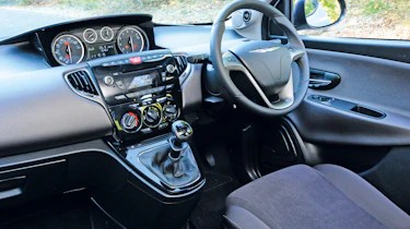Chrysler Ypsilon TwinAir dash