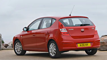 Hyundai i30 Hatchback rear three-quarters