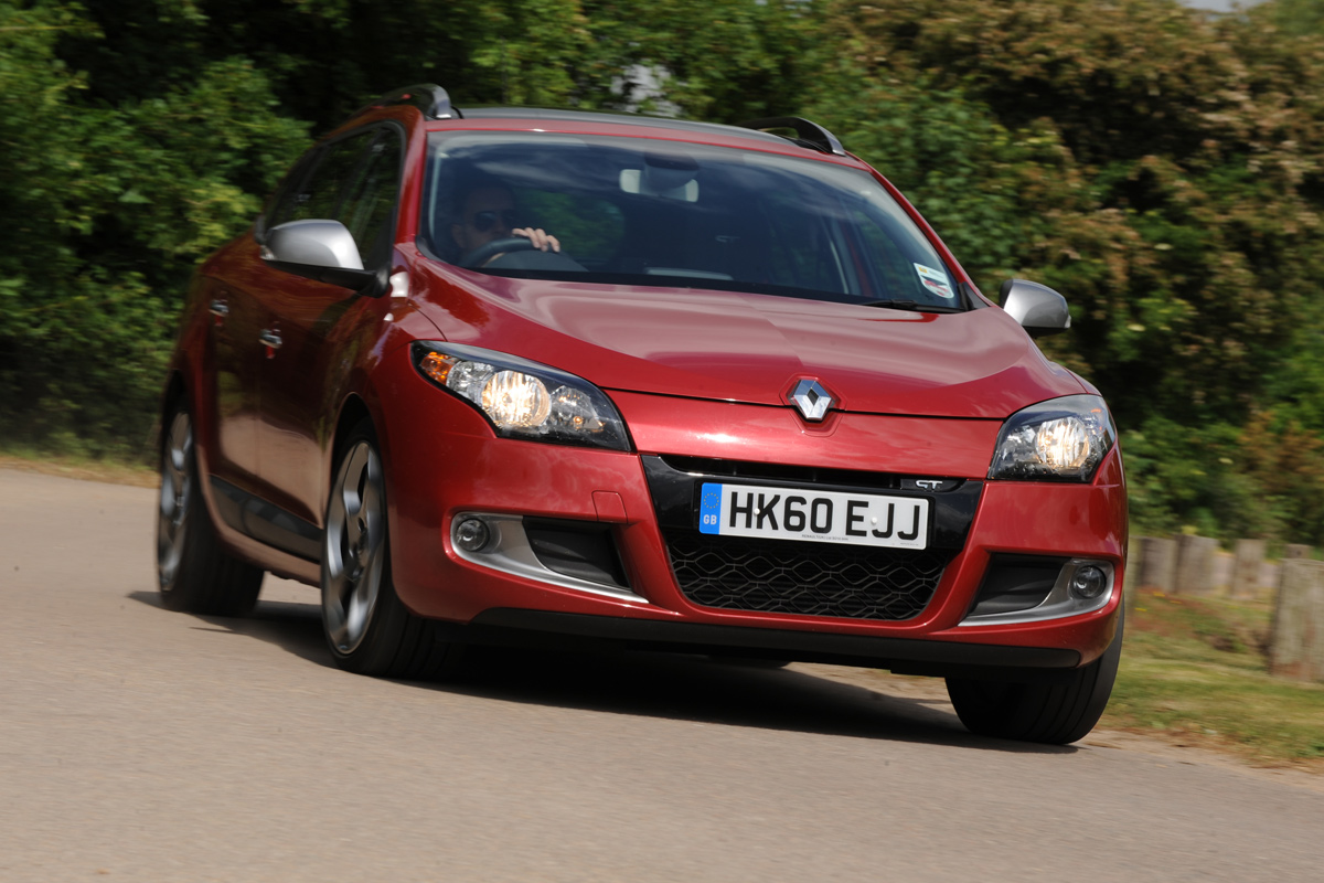 Renault Megane Sport Tourer front cornering