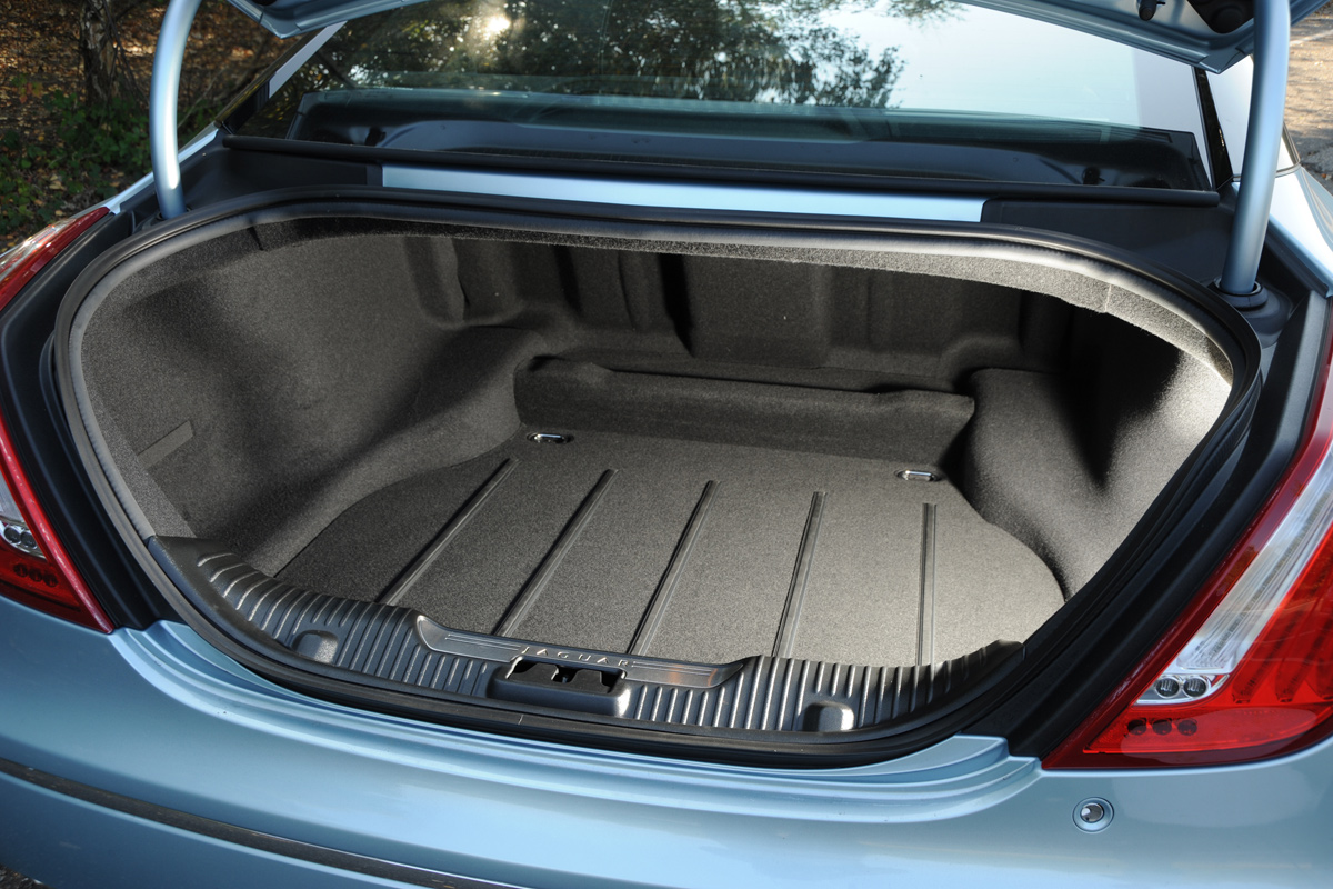 Jaguar XJ 3.0 diesel boot