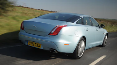 Jaguar XJ 3.0 diesel rear tracking