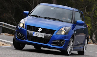Suzuki Swift Sport front cornering