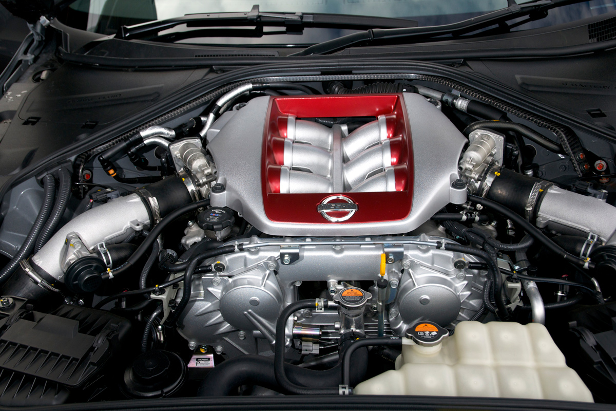 Nissan GT-R engine