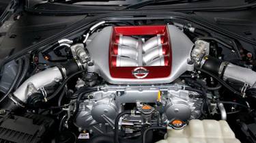 Nissan GT-R engine