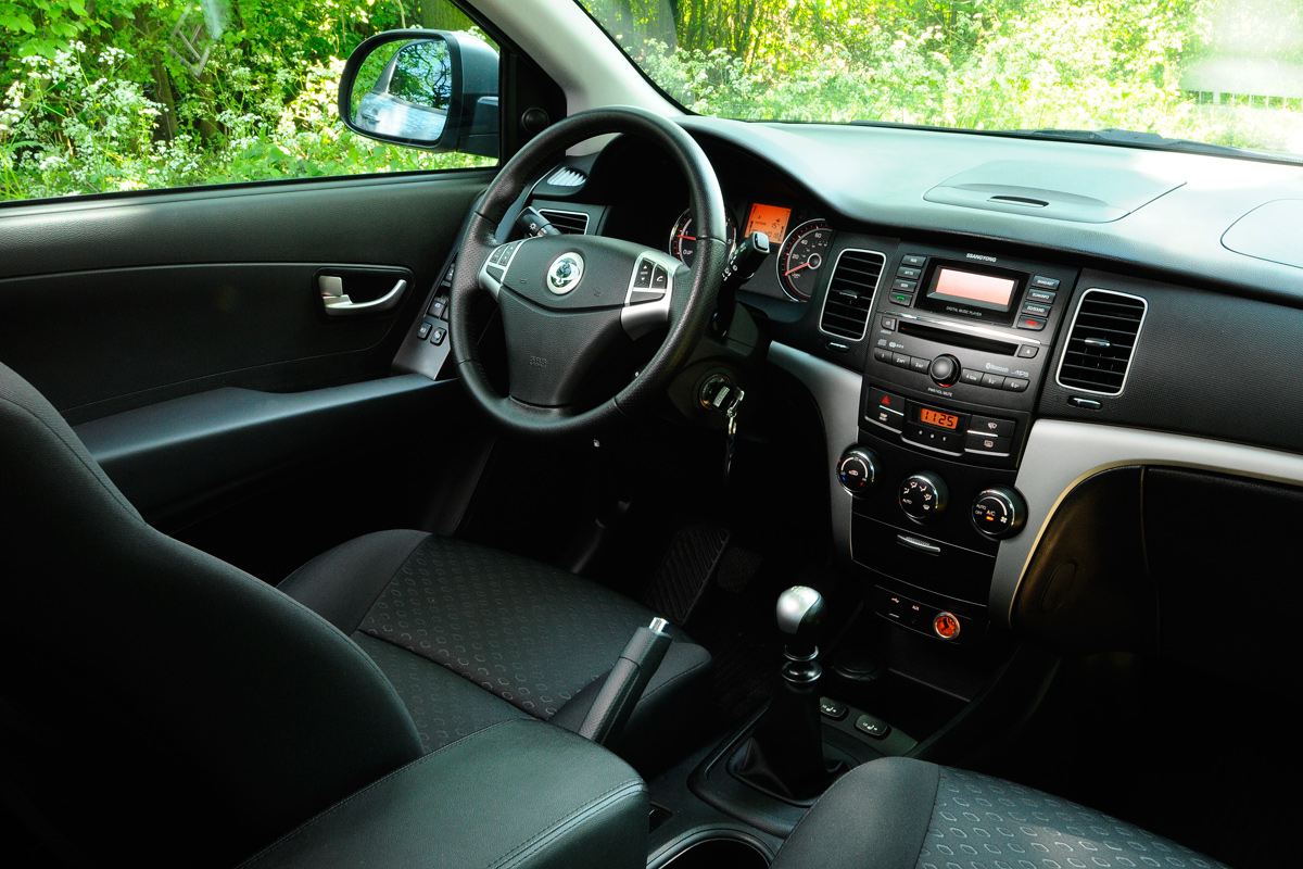 SsangYong Korando dash