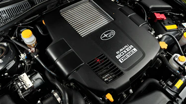 Subaru Legacy engine