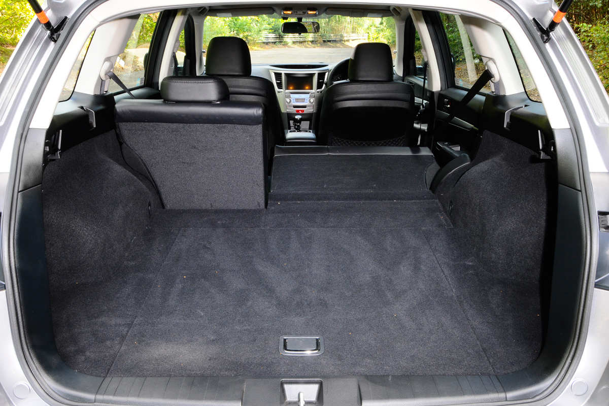 Subaru Outback boot