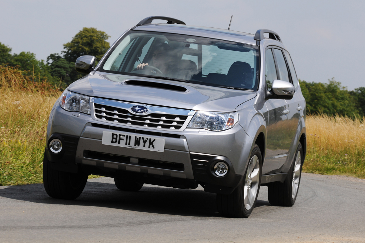 Subaru Forester front cornering
