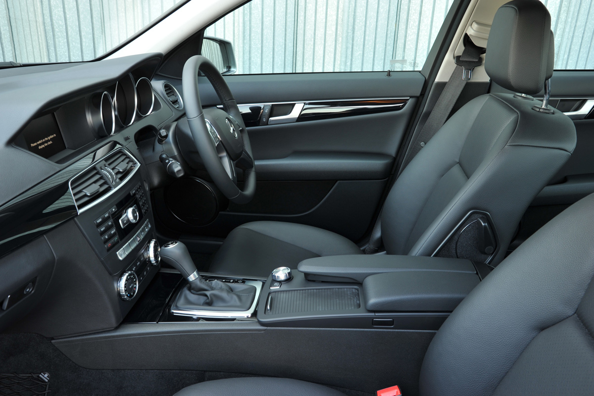 Mercedes C-Class front seats