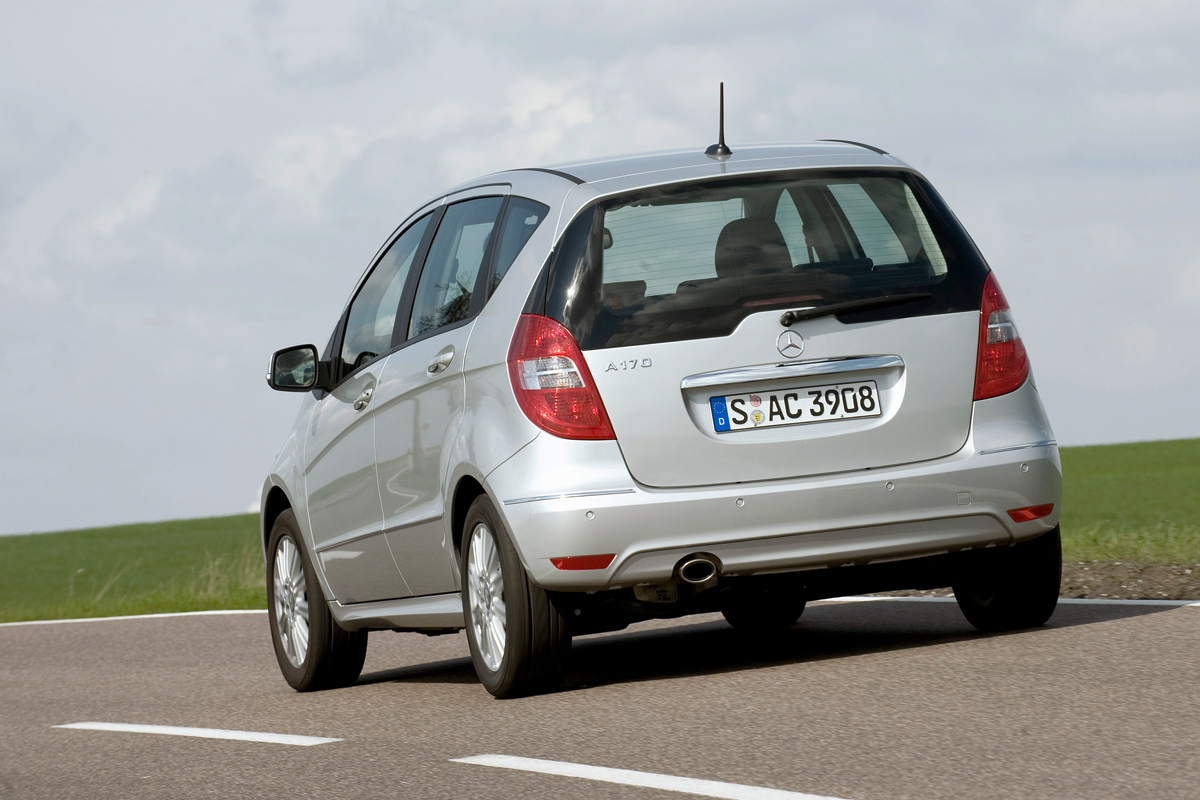 Mercedes A-Class rear tracking