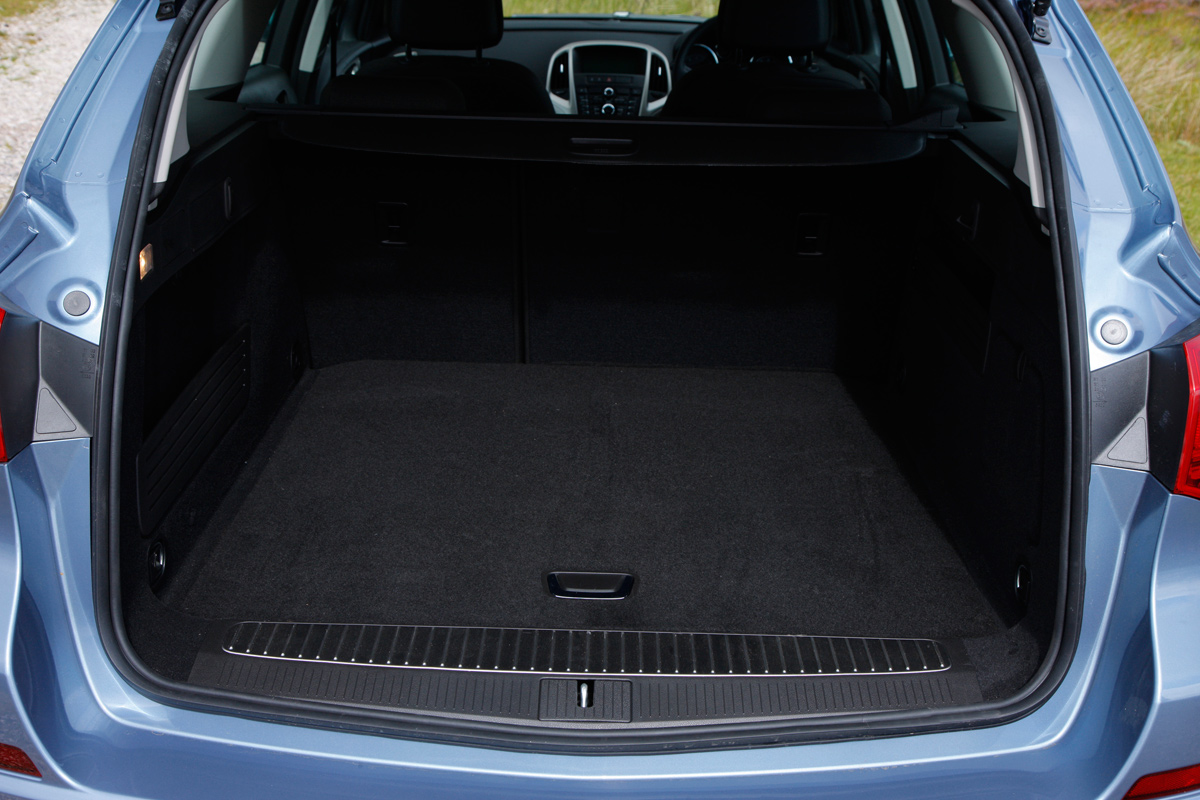 Vauxhall Astra Sport Tourer boot
