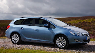 Vauxhall Astra Sport Tourer profile