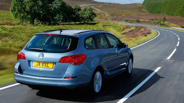 Vauxhall Astra Sport Tourer rear tracking
