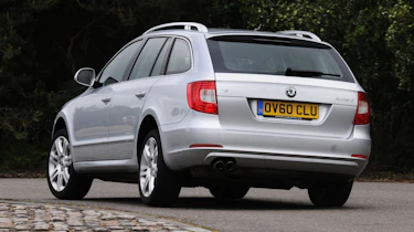 Skoda Superb rear cornering