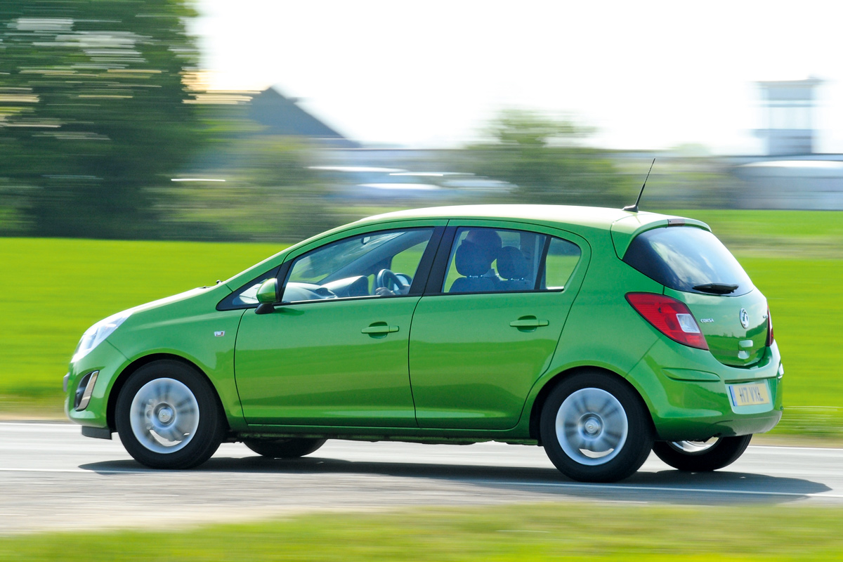 Vauxhall Corsa panning