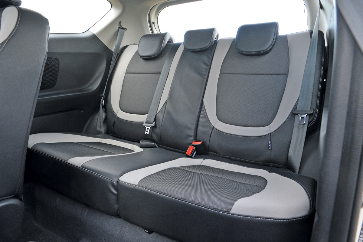 Kia Picanto 3dr Halo rear seats