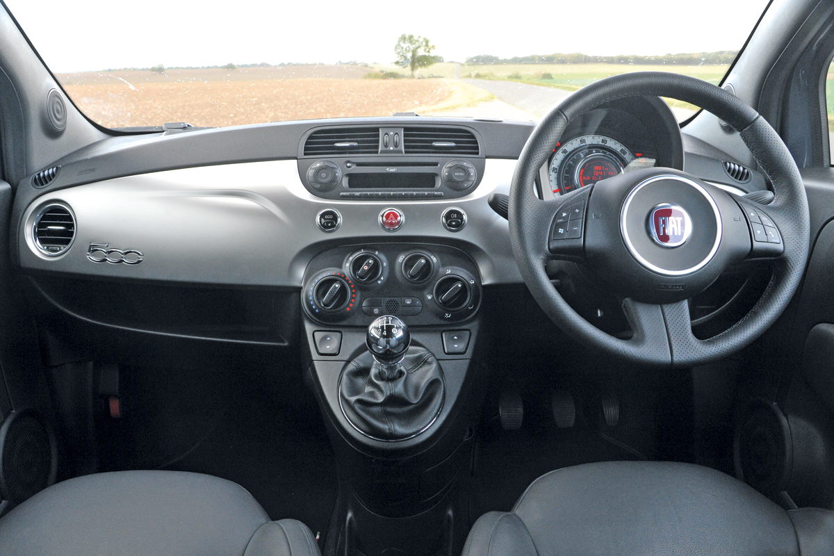 Fiat 500 TwinAir dash