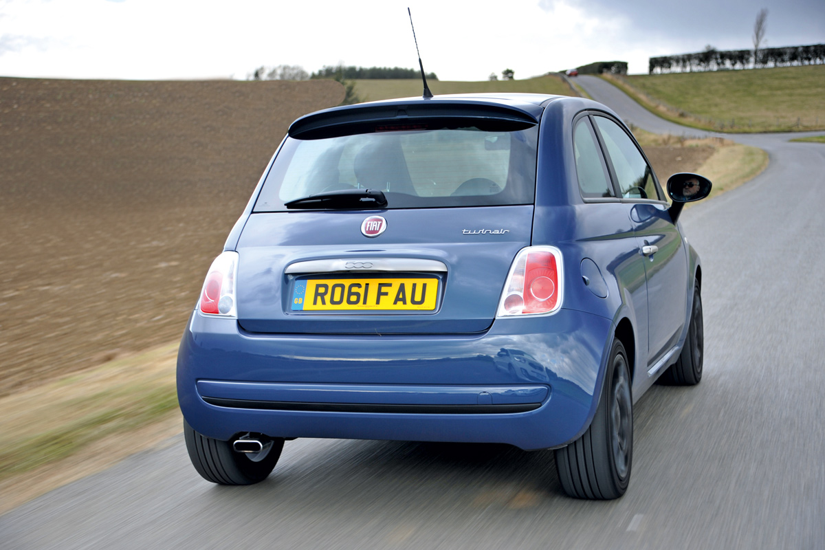 Fiat 500 TwinAir rear cornering