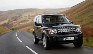 Land Rover Discovery 4 front tracking