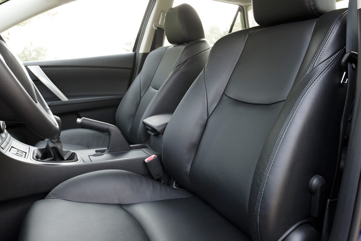 Mazda 3 front seats