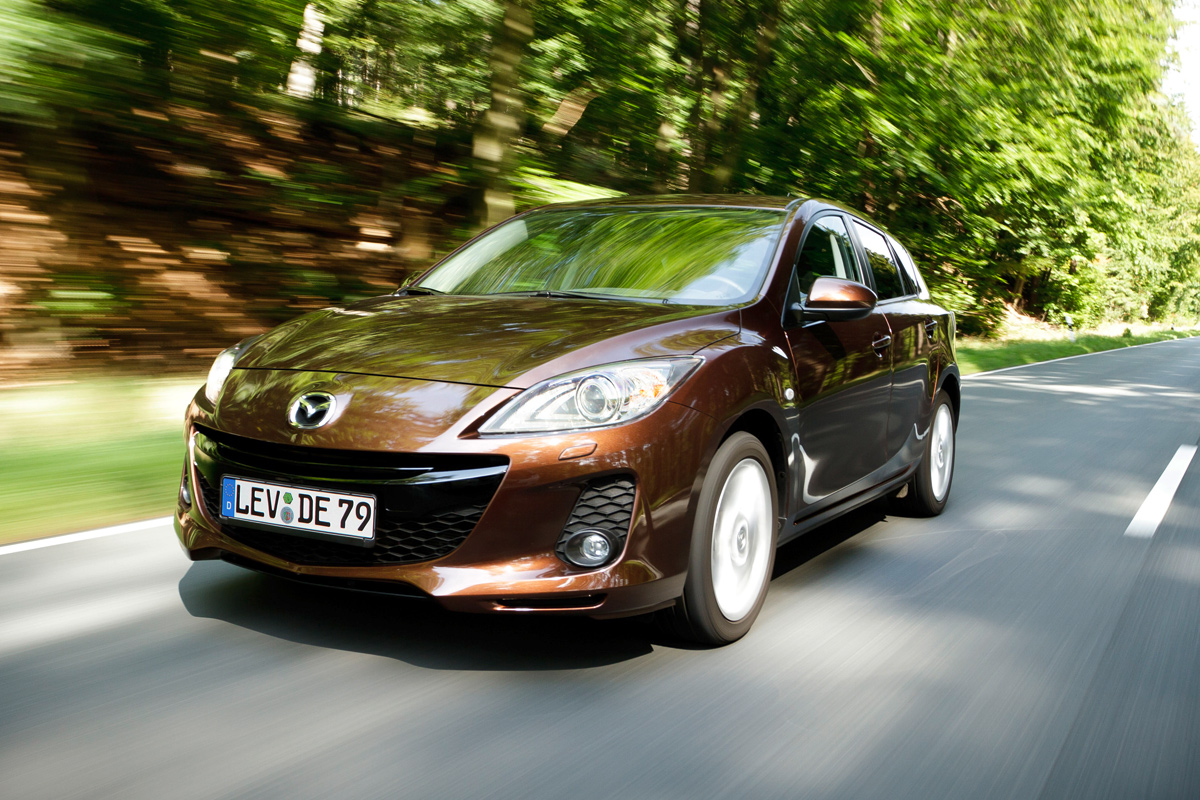Mazda 3 front tracking