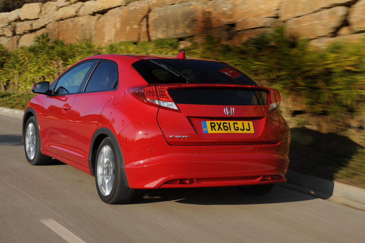 Honda Civic 1.8 i-VTEC EX GT rear tracking
