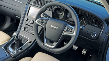 Saab 9-5 dash