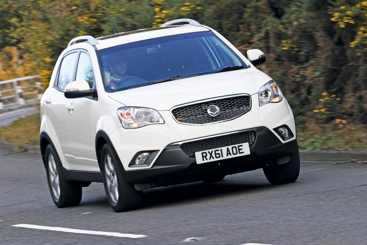 SsangYong Korando 2.0 Diesel front cornering