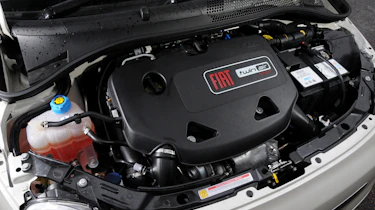Fiat 500C TwinAir engine