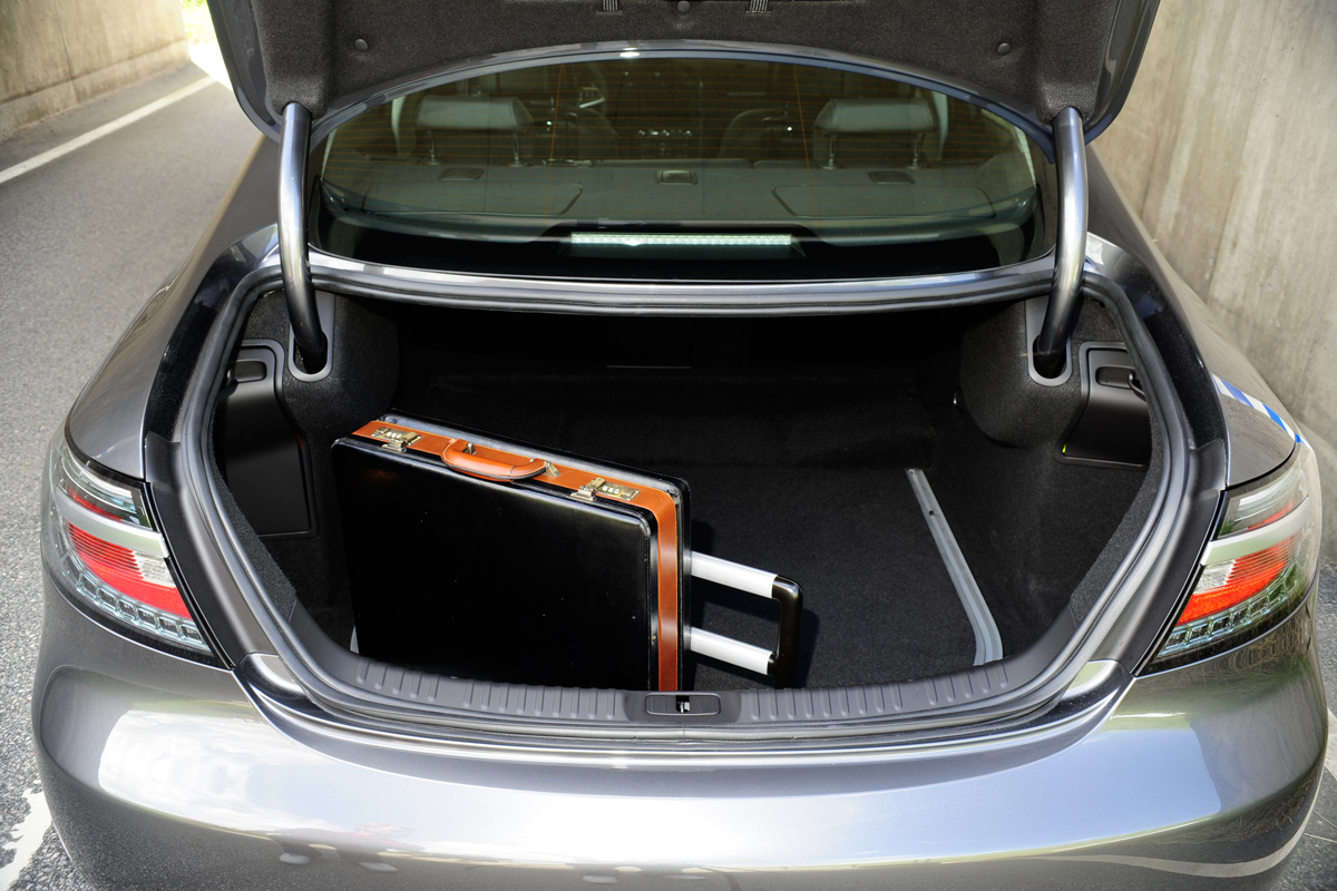 Saab 9-5 Saloon boot