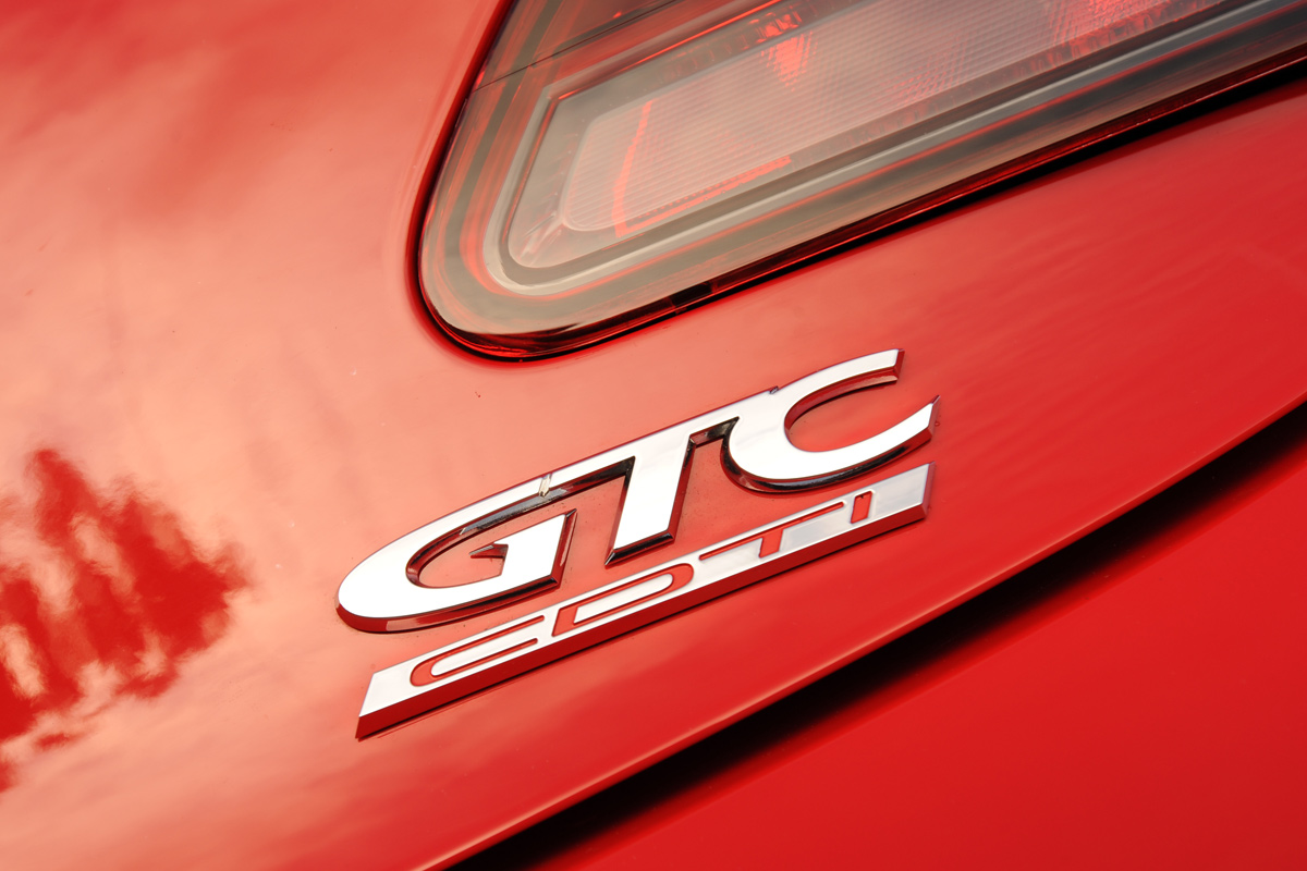 Vauxhall Astra GTC badge