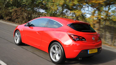 Vauxhall Astra GTC rear tracking