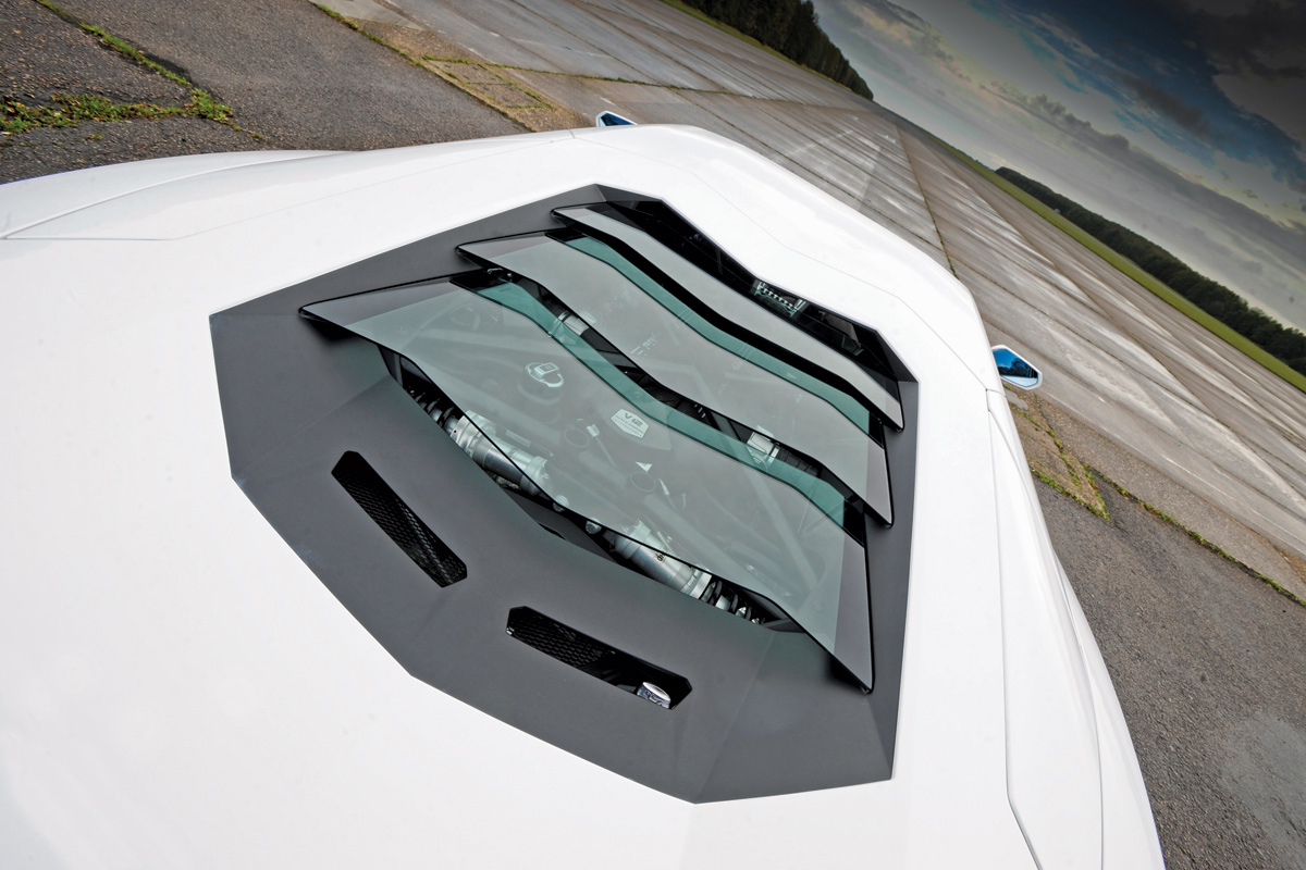 Lamborghini Aventador detail