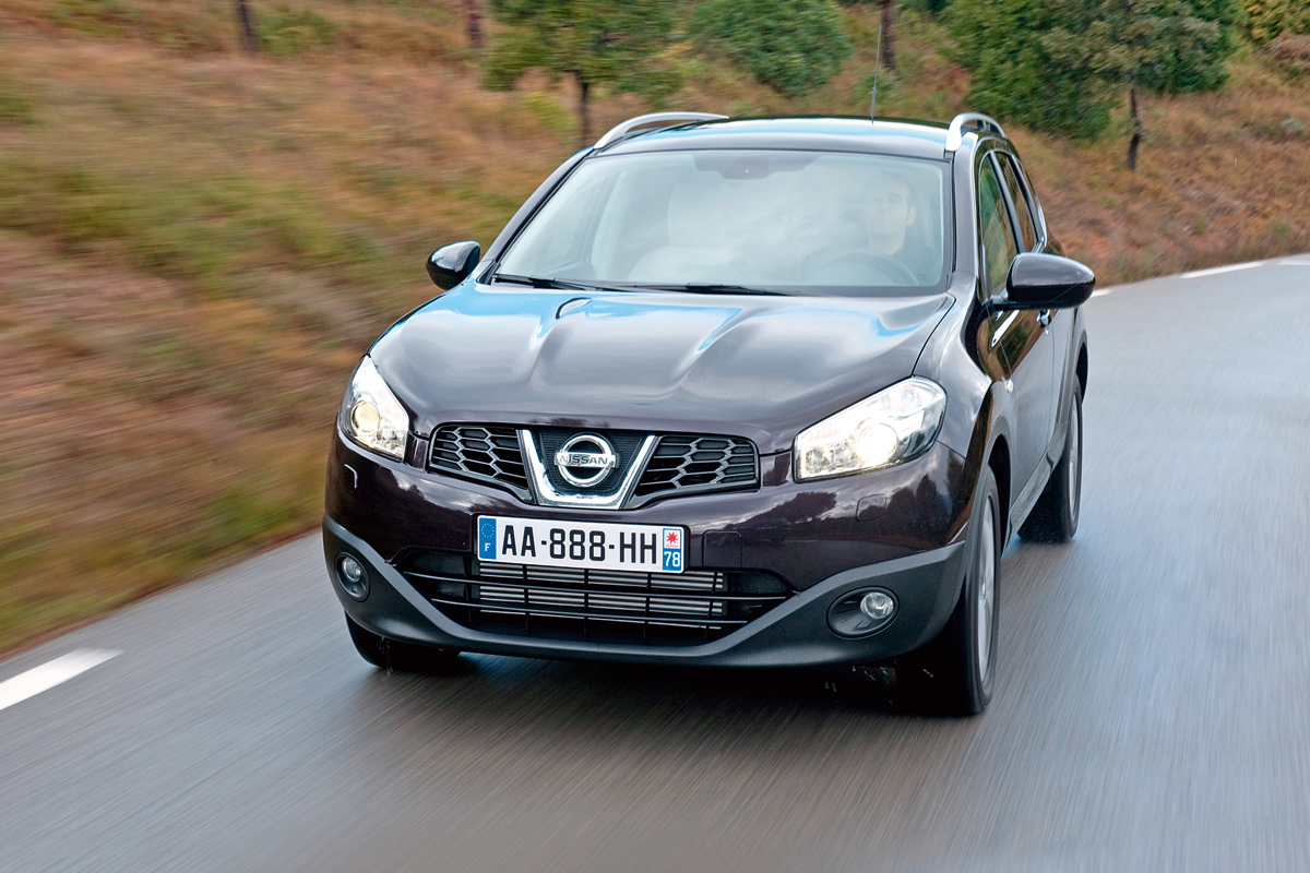 Nissan Qashqai+2 1.6 dCi front tracking