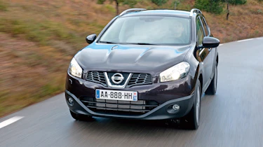 Nissan Qashqai+2 1.6 dCi front tracking