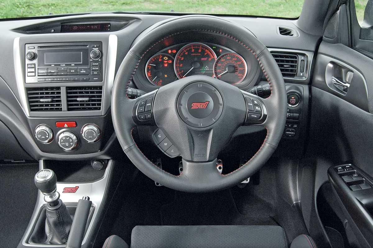 Subaru WRX STi 320R dash