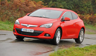 Vauxhall Astra GTC 1.4 Turbo SRi front cornering