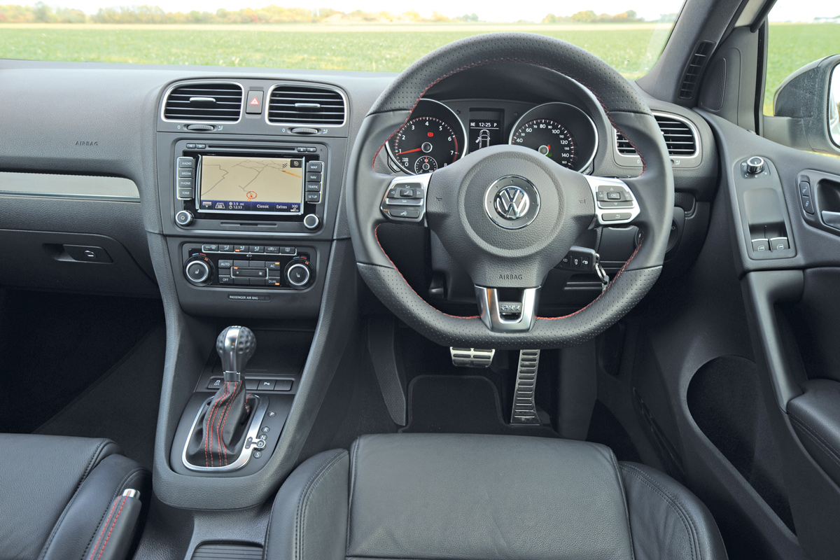 VW Golf GTI 35 dash