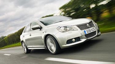 Suzuki Kizashi front tracking