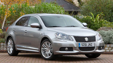 Suzuki Kizashi front
