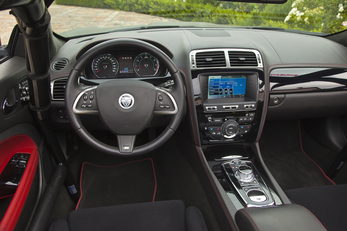 Jaguar XKR-S Convertible dash