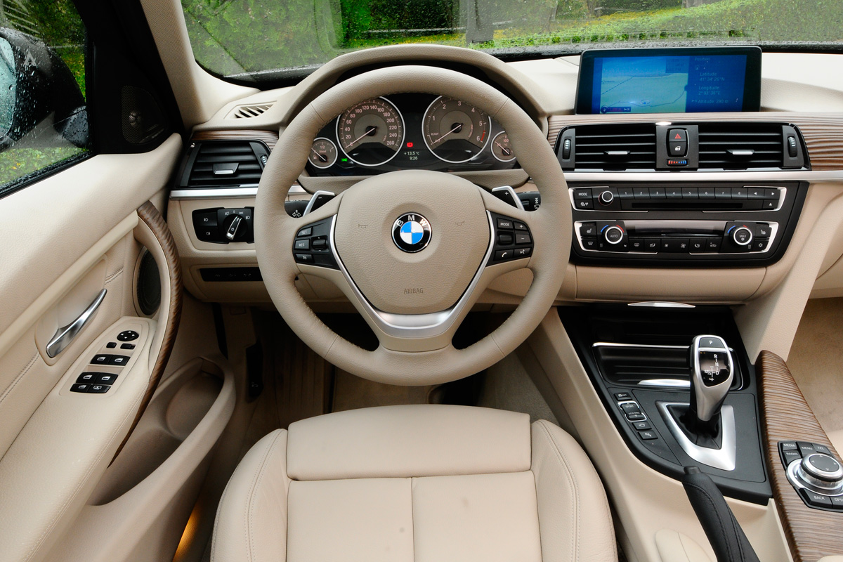 New BMW 3 Series dash