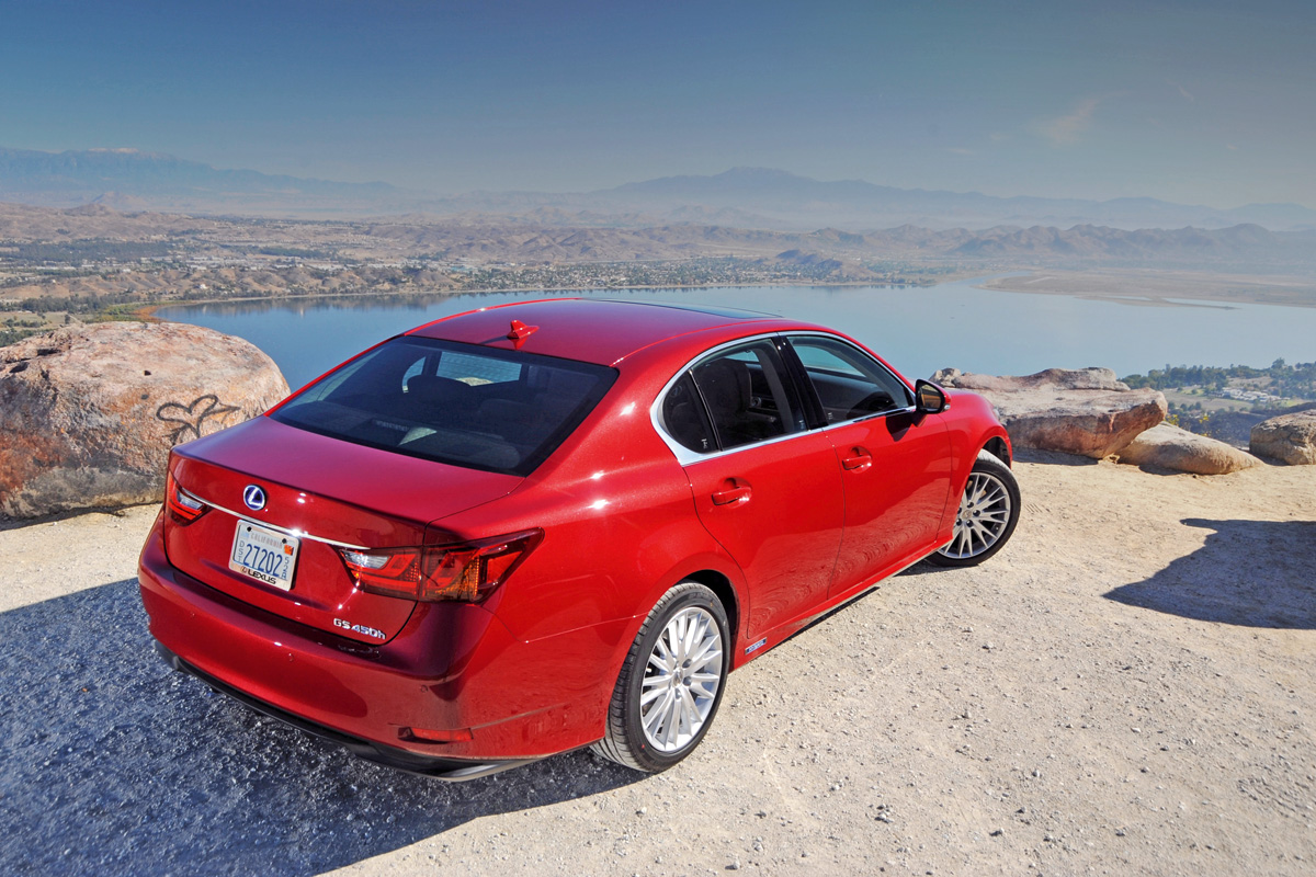 Lexus GS 450h rear three-quarters