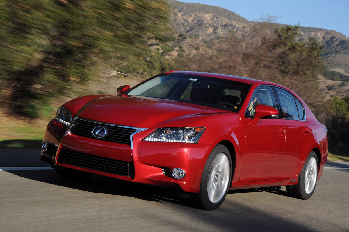 Lexus GS 450h front tracking