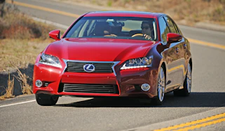 Lexus GS 450h front cornering