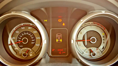 Mitsubishi Shogun SG4 detail