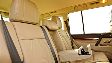 Mitsubishi Shogun SG4 rear seats