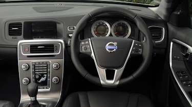 Volvo S60 dash