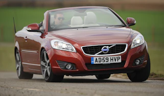 Volvo C70 front cornering