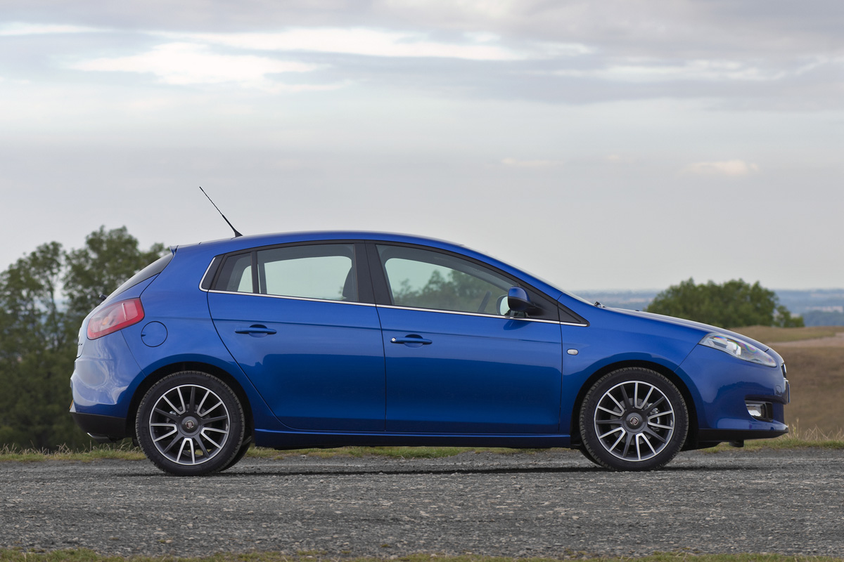Fiat Bravo profile